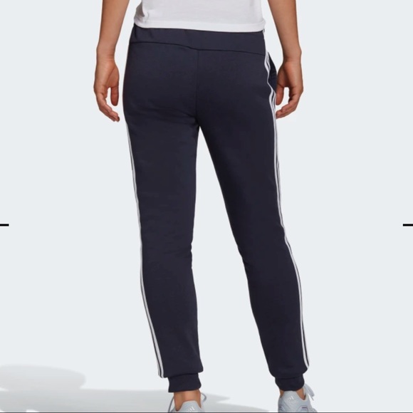 Adidas Essential Fleece 3-Stripe
Sweatpants/Joggers - Picture 3 of 14